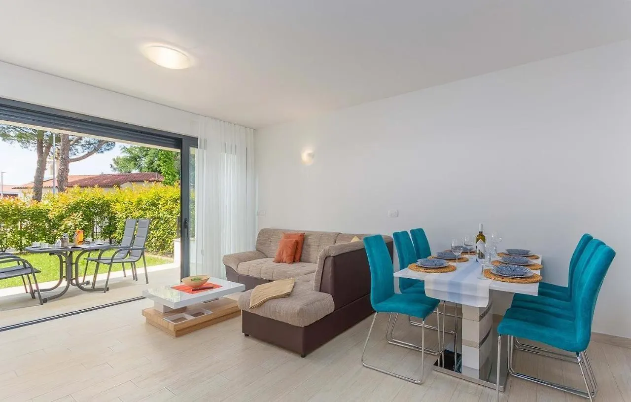 Apartment Marina By Seeadria Agency Novigrad